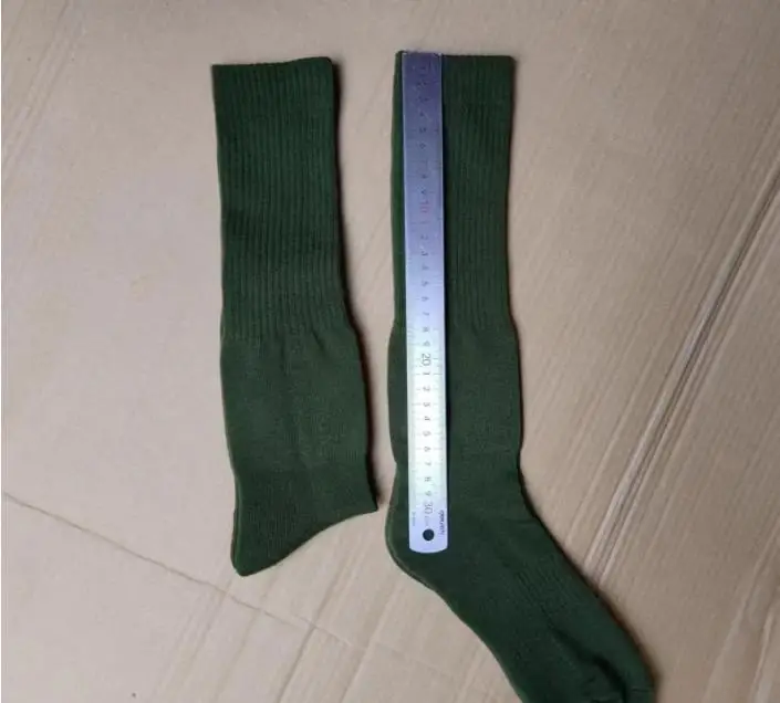 1 Пара мужских зеленых спортивных носков в стиле милитари, армейские чулки, утепленные Длинные шерстяные походные носки, тонкие теплые носки для походов на открытом воздухе Изображение 3