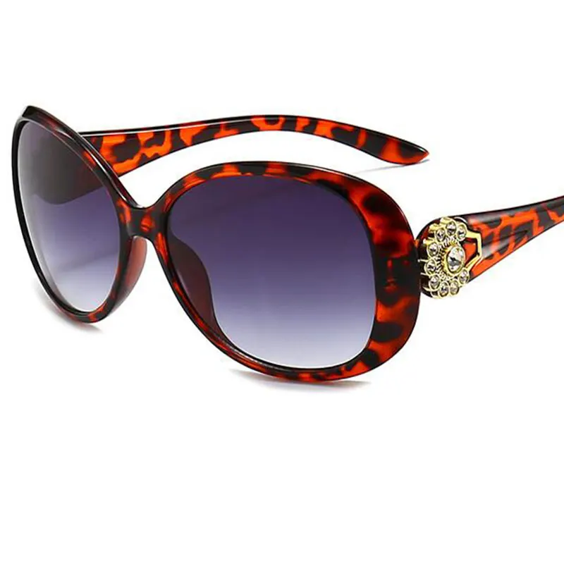 Модные солнцезащитные очки с градиентом в виде бабочки и бриллианта, женские большие пластиковые солнцезащитные очки, винтажные очки для женщин класса люкс UV400 Изображение 4