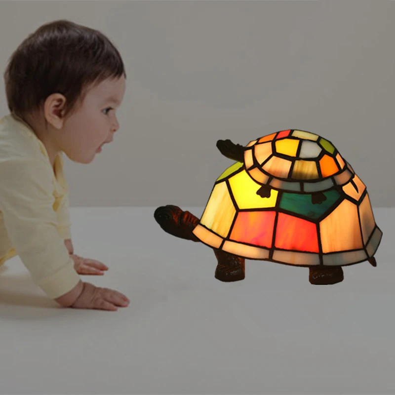 Настольная лампа AOSONG Modern Tiffany из светодиодного стекла, креативный декор в виде черепахи, настольная лампа для дома, прикроватная тумбочка в детской спальне Изображение 1