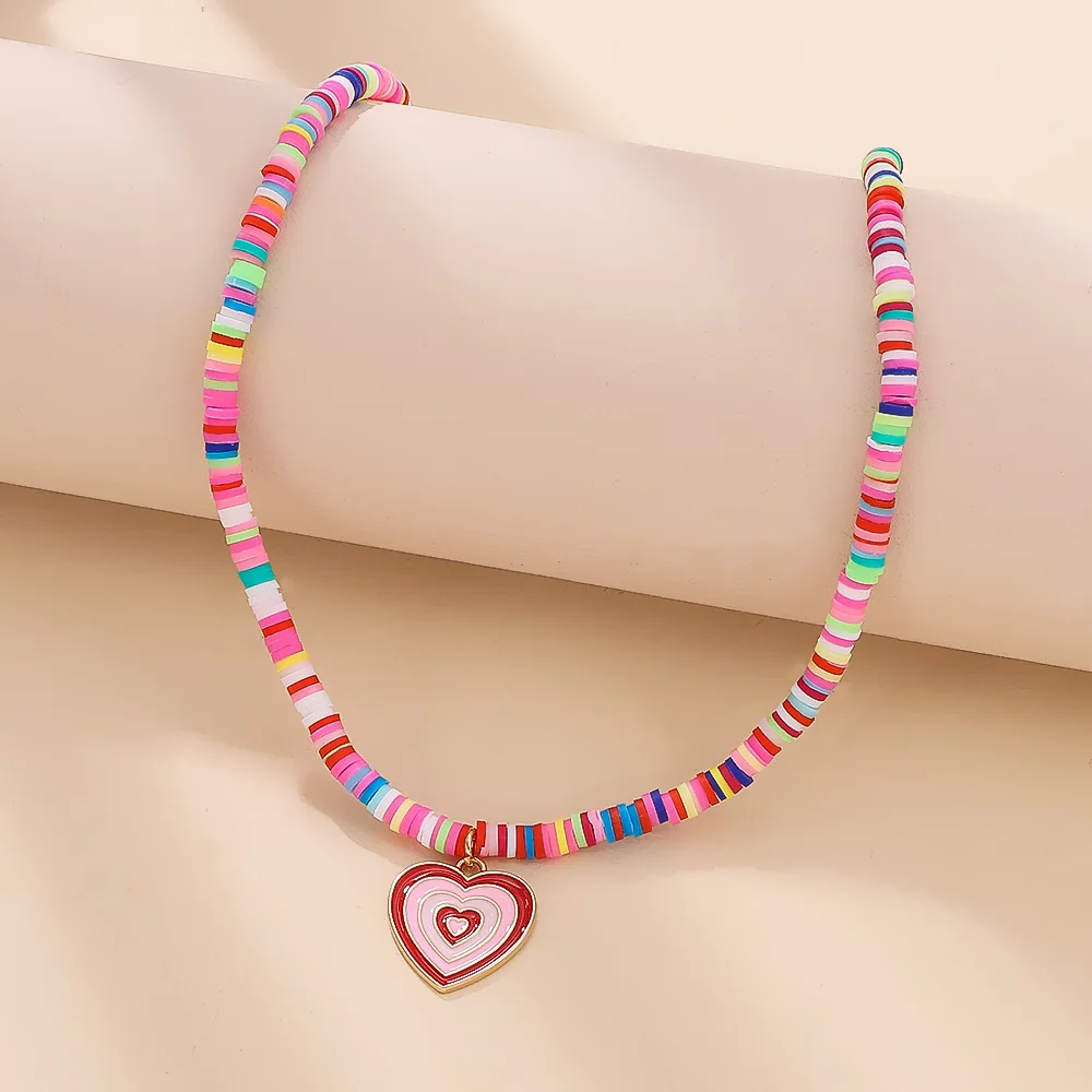 Новое богемное красочное ожерелье с подвеской из мягкой керамики Love для женщин, милое ожерелье карамельного цвета 2023, ювелирные аксессуары Изображение 1