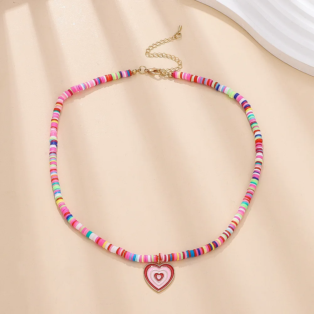 Новое богемное красочное ожерелье с подвеской из мягкой керамики Love для женщин, милое ожерелье карамельного цвета 2023, ювелирные аксессуары Изображение 2