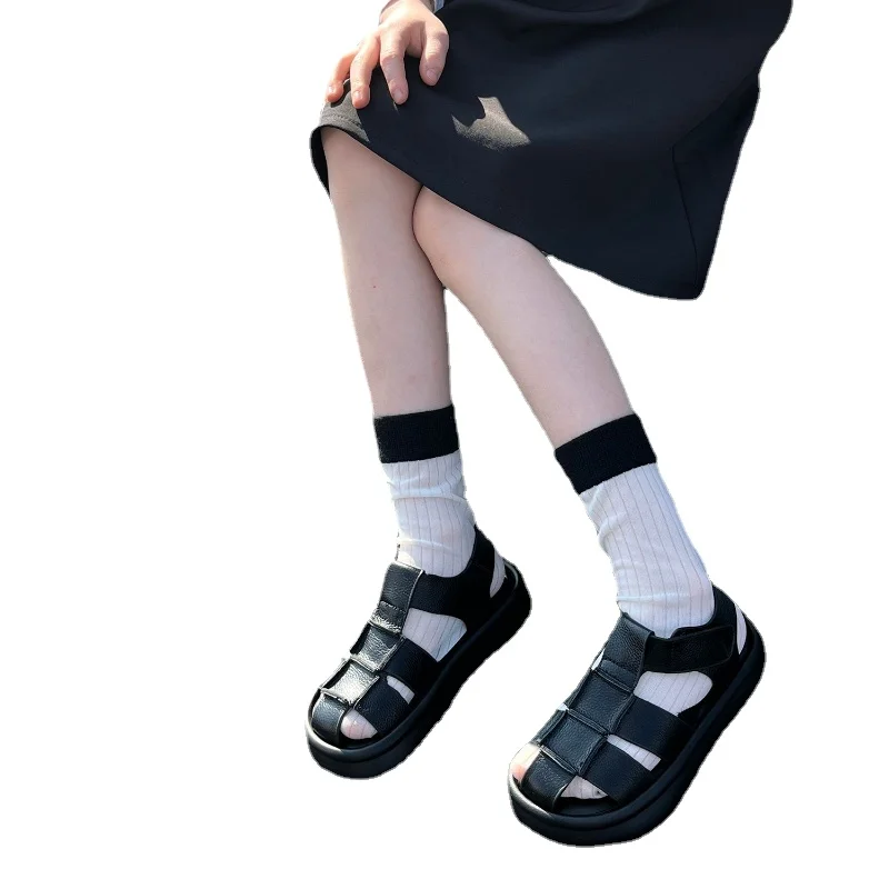 Новые летние пляжные сандалии для маленьких девочек, обувь из натуральной кожи, детские спортивные сандалии, модные горки для мальчиков, повседневная обувь на плоской подошве Изображение 0