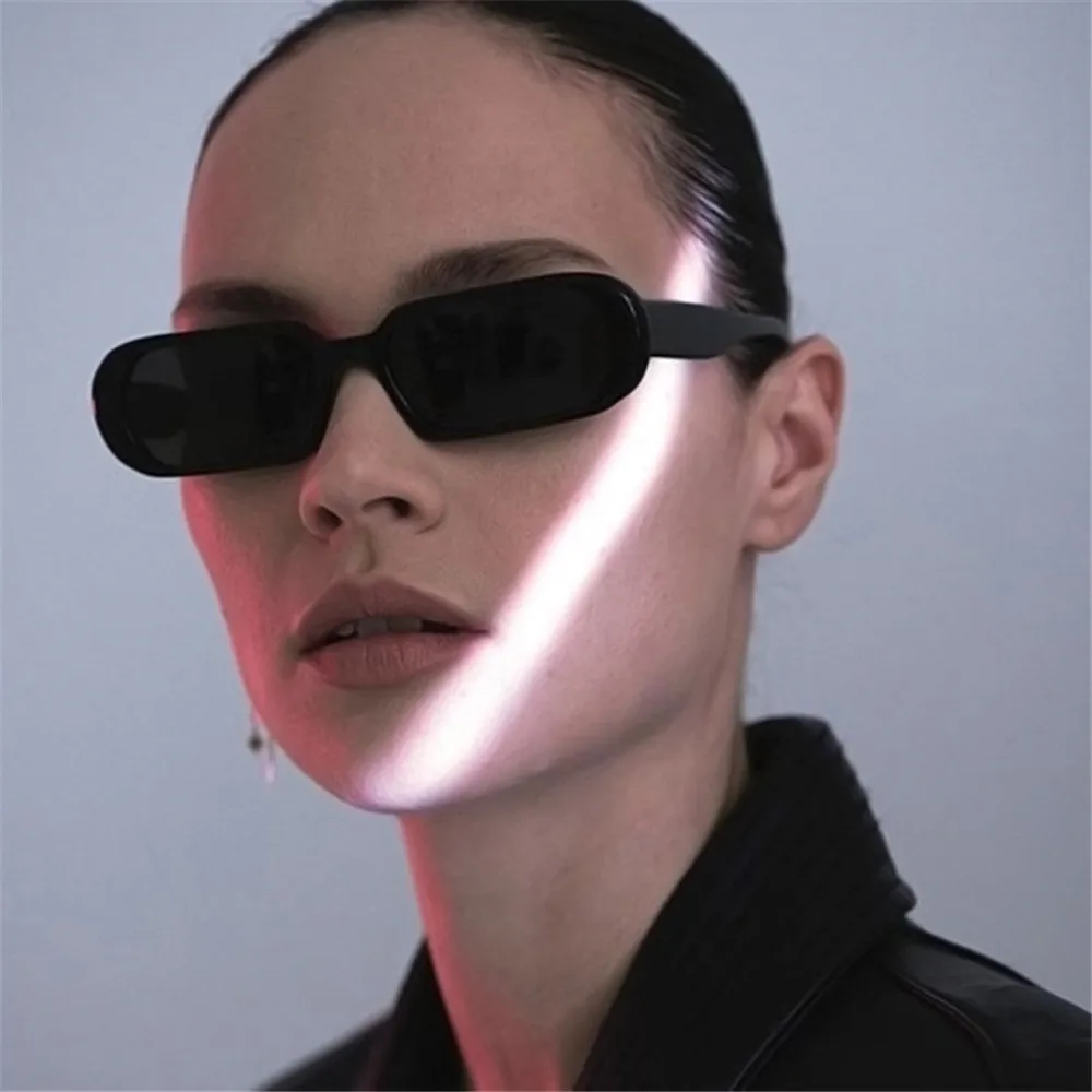 Ретро Солнцезащитные Очки для Женщин в Маленькой Овальной Оправе, Солнцезащитные Очки Модных Оттенков UV400, Летние Аксессуары Изображение 0
