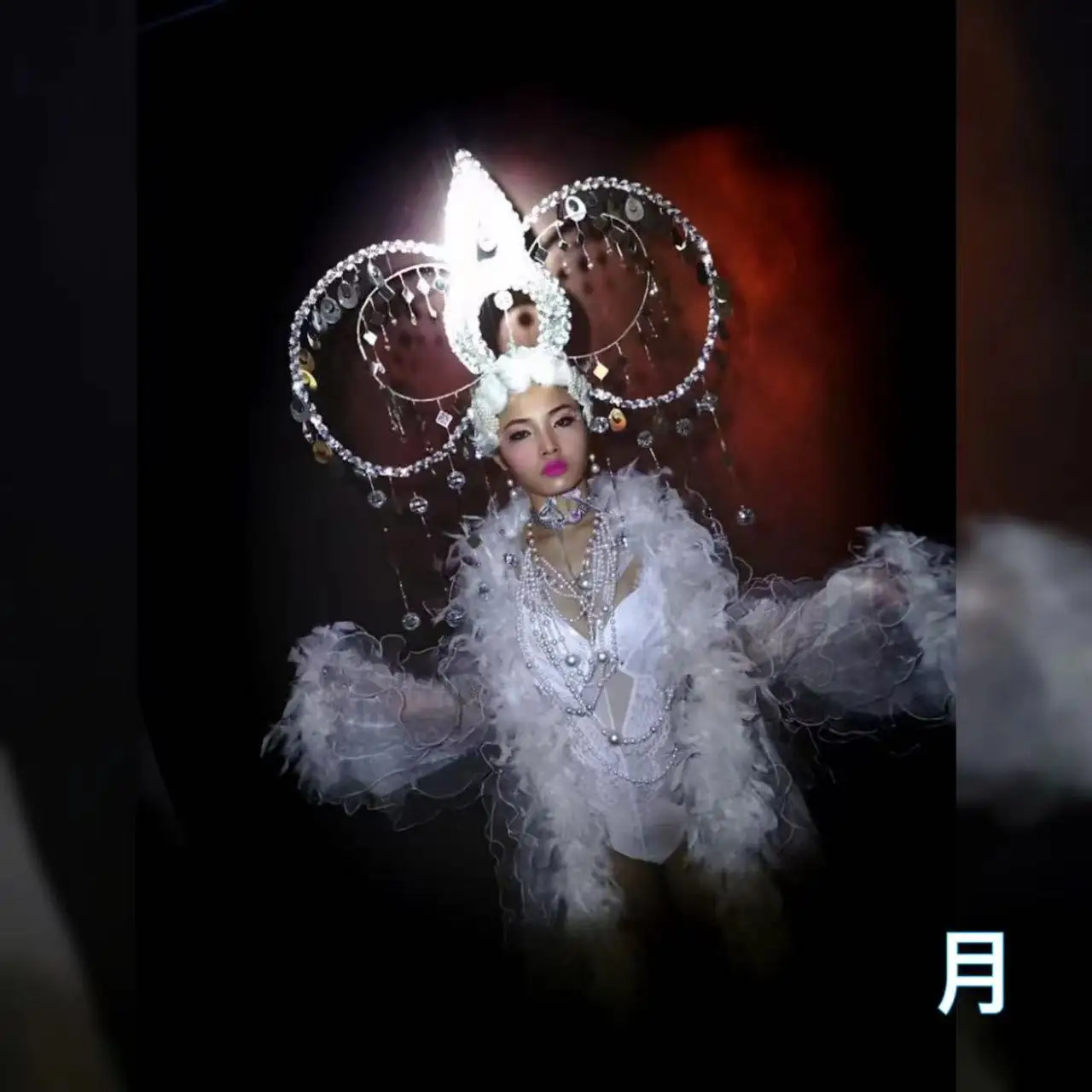 Рождественская белая вечеринка, наряд для сценического шоу для девочек, сексуальный женский танцевальный костюм певицы из ночного клуба со светодиодной подсветкой Изображение 3