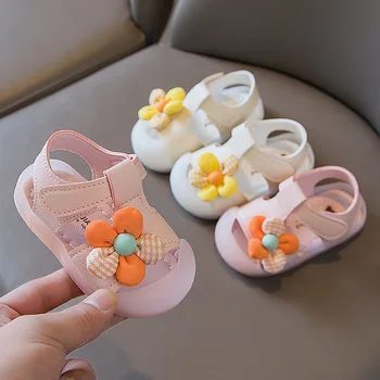 Летние сандалии Для маленьких девочек; Обувь принцессы с мягкой подошвой, защищающая от ударов; Дышащая обувь для малышей; Обувь с цветочными конфетами от 0 до 3 лет;