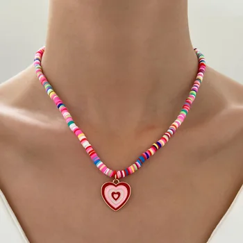 Новое богемное красочное ожерелье с подвеской из мягкой керамики Love для женщин, милое ожерелье карамельного цвета 2023, ювелирные аксессуары