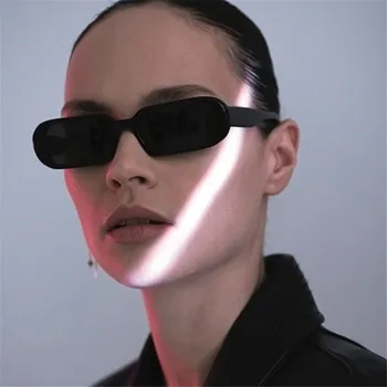 Ретро Солнцезащитные Очки для Женщин в Маленькой Овальной Оправе, Солнцезащитные Очки Модных Оттенков UV400, Летние Аксессуары