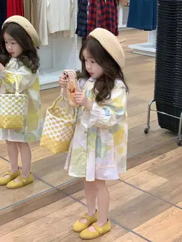 Рубашка для девочек Хлопковая модная Весенне-осенняя тонкая длинная рубашка Платье для девочек Корейская версия Детские топы с цветочным отложным воротником