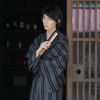 Японское мужское кимоно костюм самурая мужской халат юката пижама cos фото черно-белая одежда в широкую полоску script kill